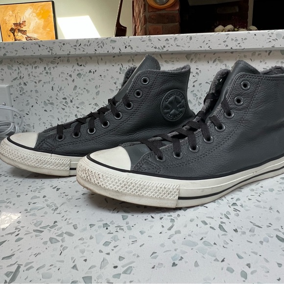 Unisex Converse Charcoal High-Top Sneakers Men’s 8/Women’s 10 - Picture 1 of 15